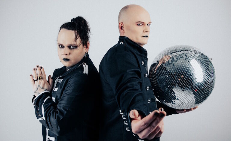 Emodisko Halloween Special: Take to the Skis Tickets